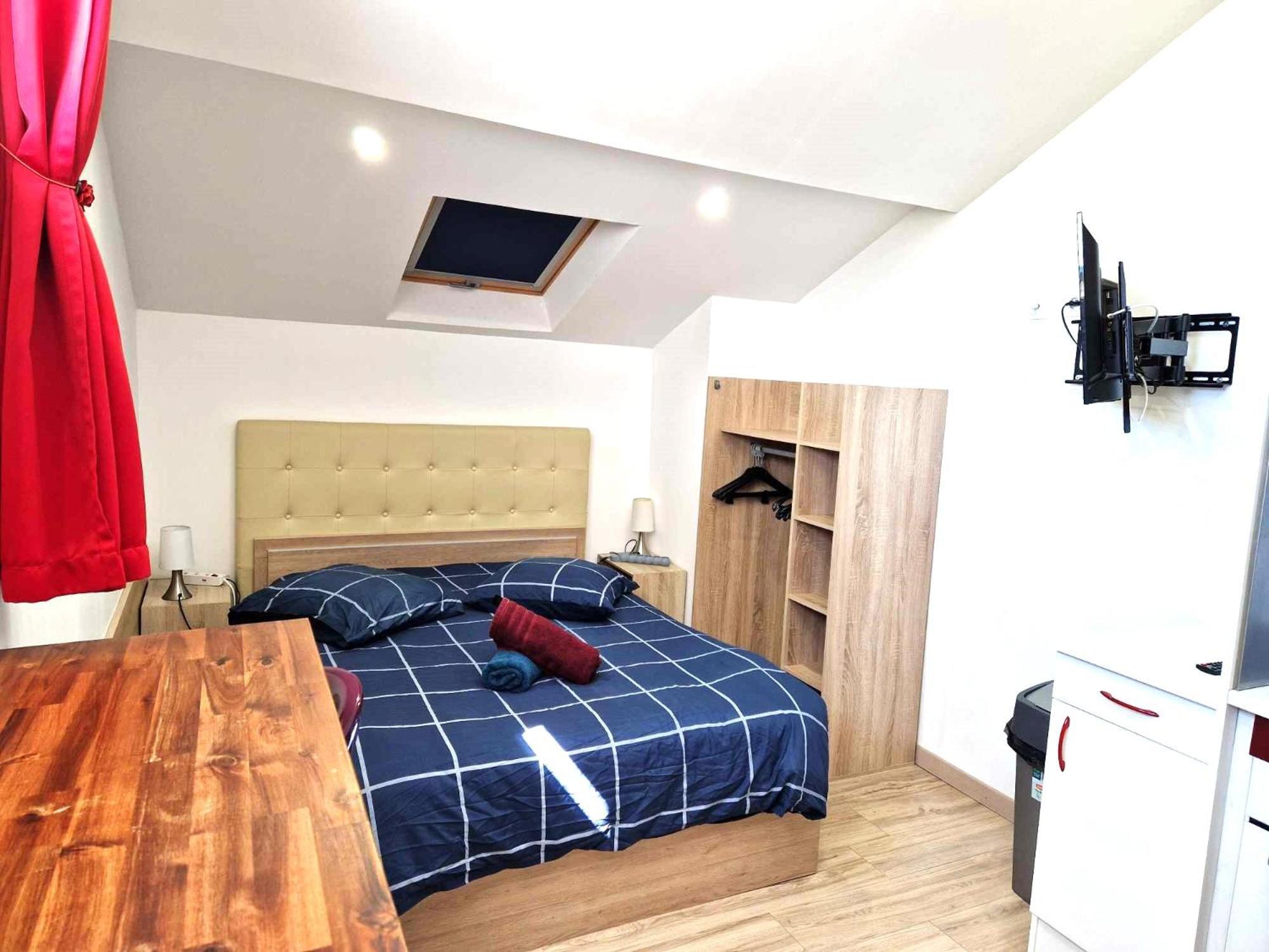 08 - Tres Joli Studio Tout Equipe Avec Parking Privatif Gratuit, Grand Fourgon Possible, Tout Le Linge De Maison Est Fourni Razac-sur-lʼIsle Dış mekan fotoğraf